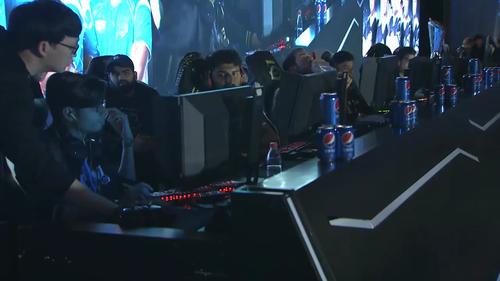 的强势回归 的强势回归