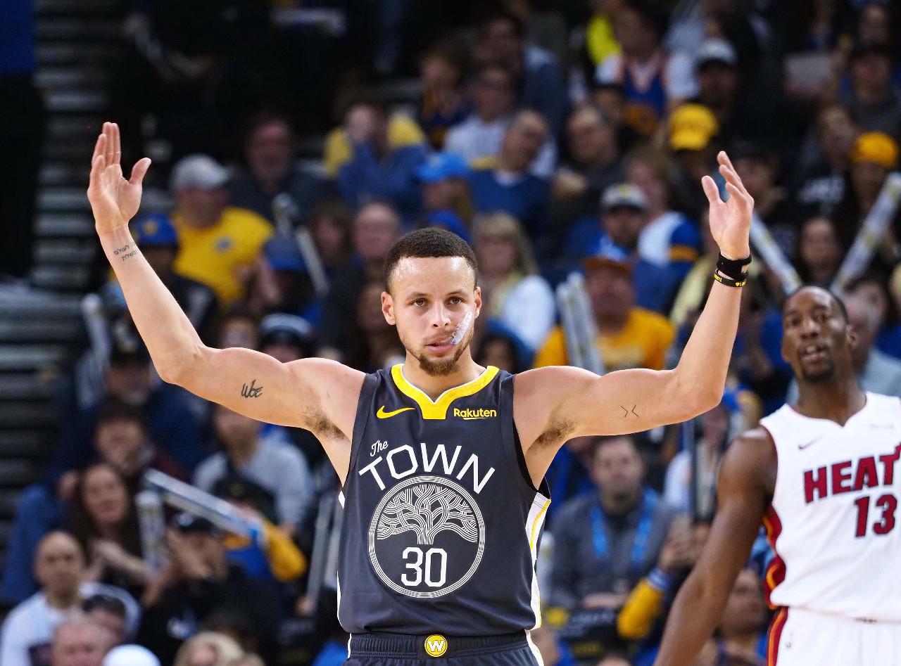 中国队冲到 中国队冲到