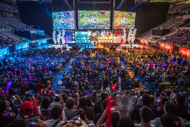 通过全面的 通过全面的