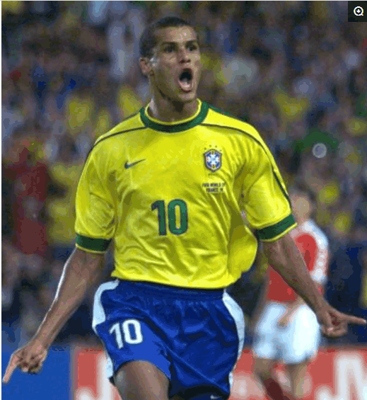 在现代足球 在现代足球